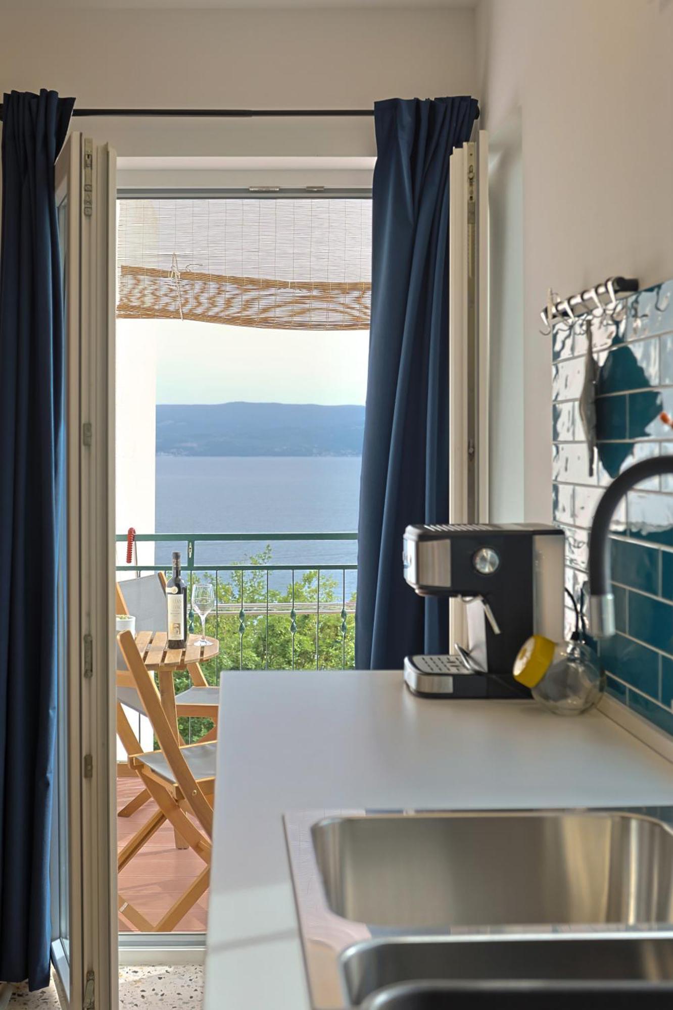 Apartment Star Of The Sea 2 Jesenice (Split-Dalmatia)